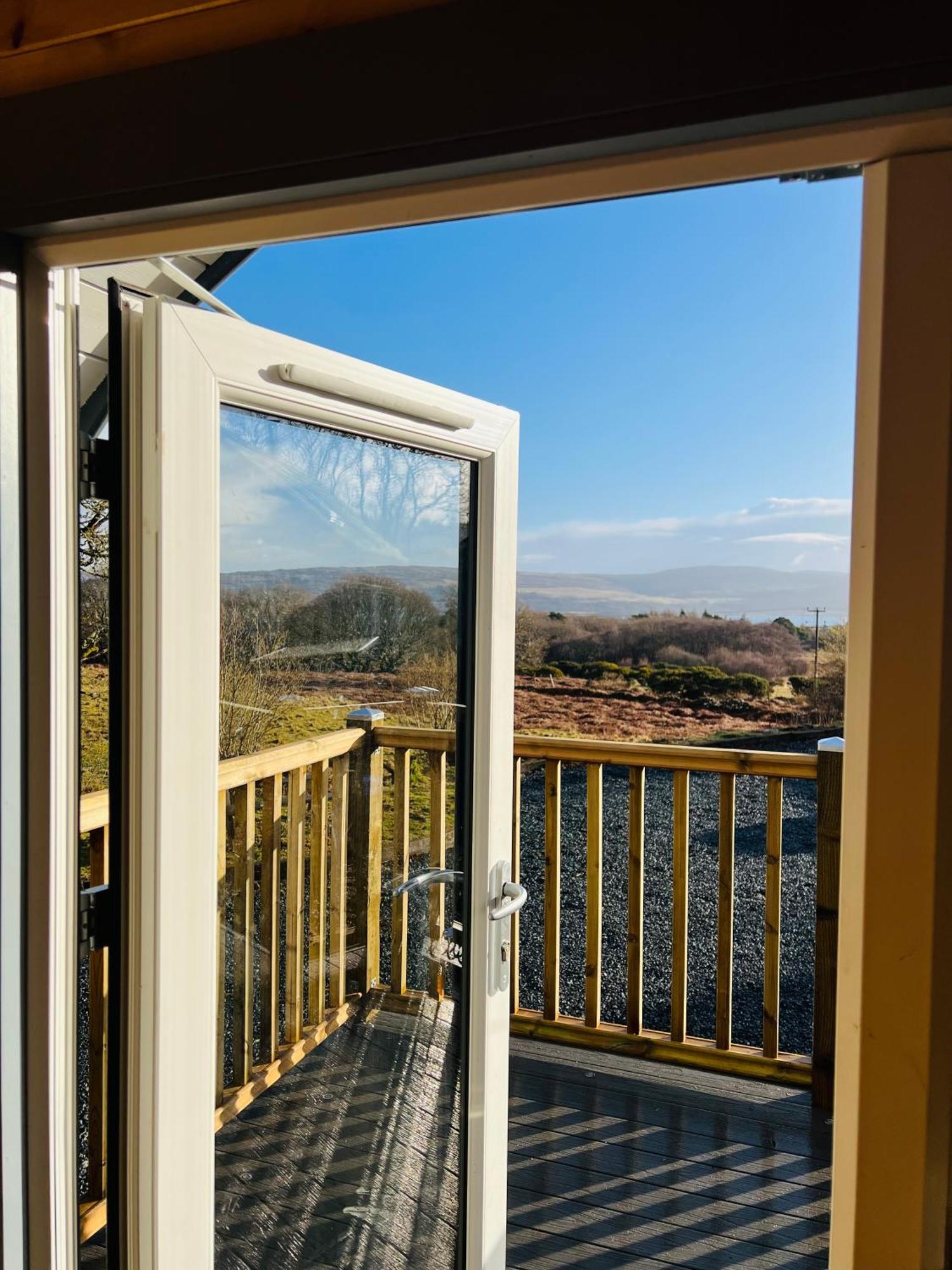 Hidden Hut - Aros View - Tobermory Villa Buitenkant foto